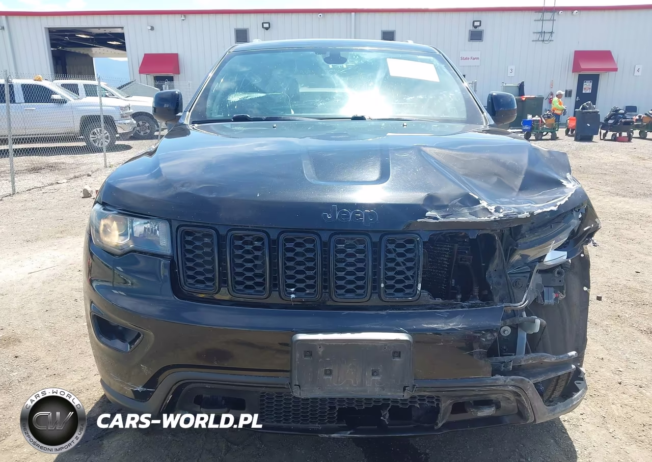 2019 Jeep Grand Cherokee Upland 4X4 VIN:1C4RJFAG3KC538115 - 6