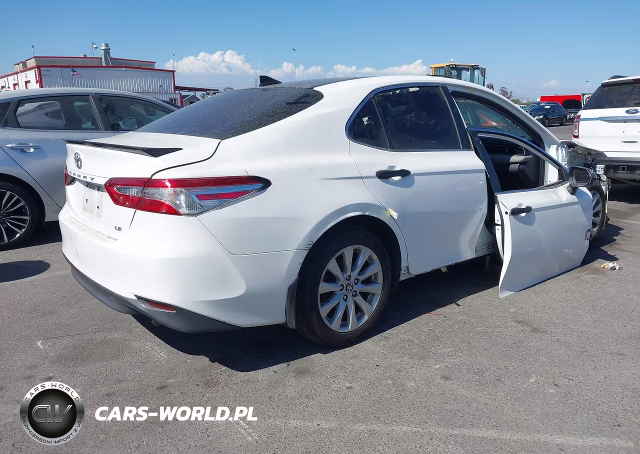 2020 Toyota Camry Le VIN:4T1C11AK9LU957591 - 4