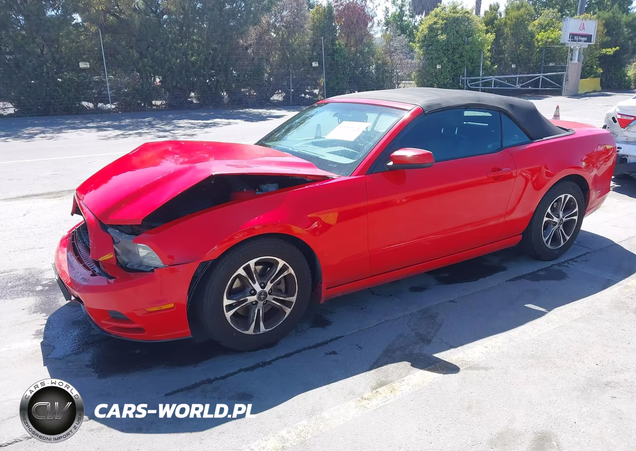 2014 Ford Mustang V6-V6 Premium VIN:1ZVBP8EM8E5310628 - 2