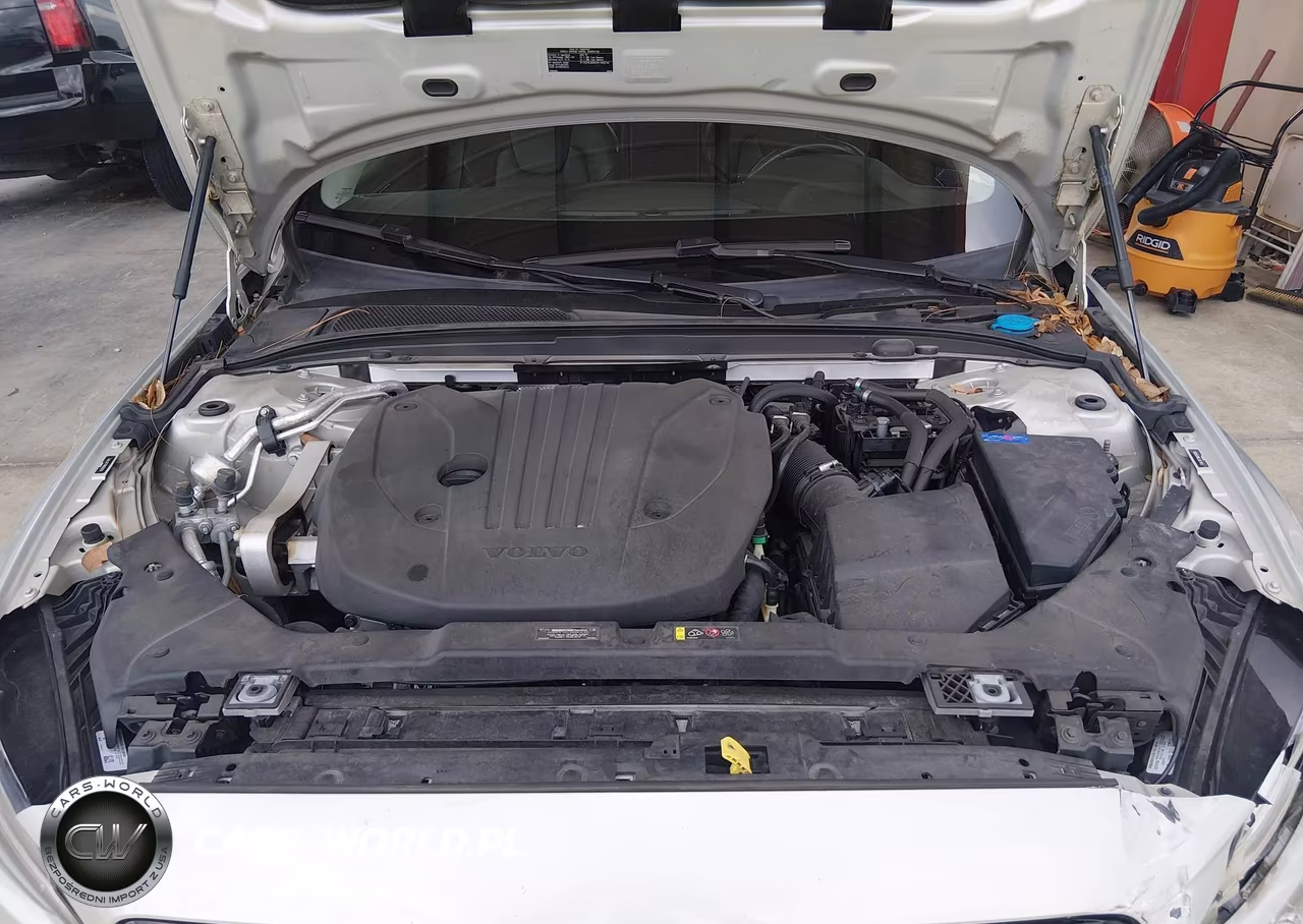 2022 Volvo S60 B5 Momentum VIN:7JRL12FZ1NG155636 - 10