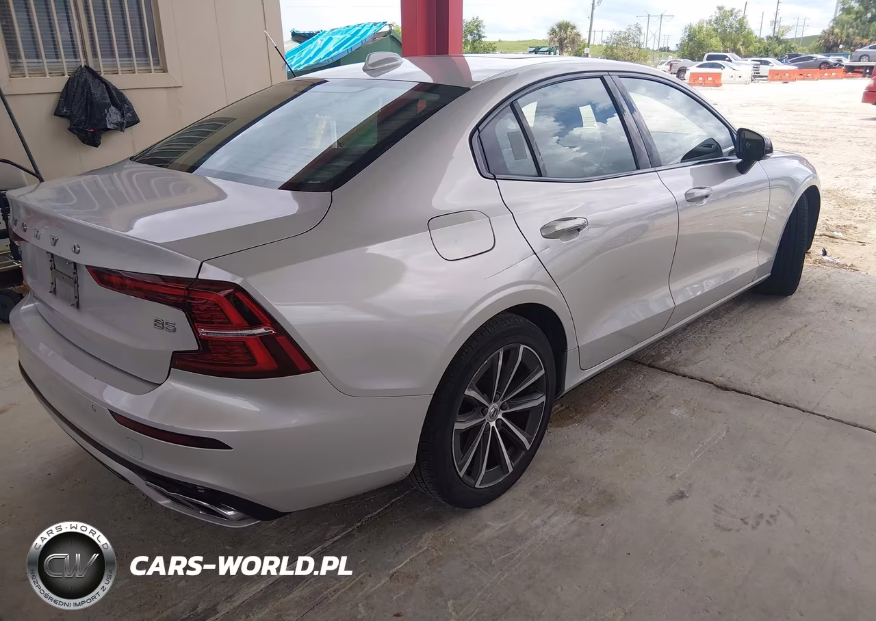 2022 Volvo S60 B5 Momentum VIN:7JRL12FZ1NG155636 - 4