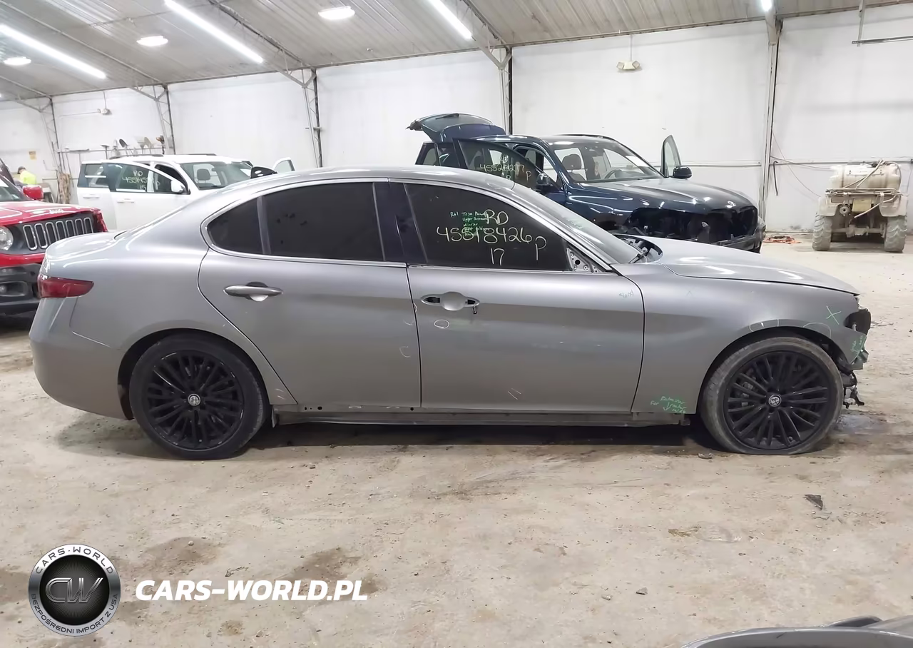 2017 Alfa Romeo Giulia Ti Rwd VIN:ZARFAECN4H7538740 - 14
