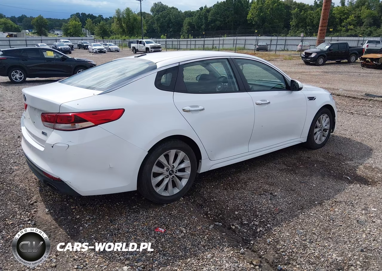 2016 Kia Optima Lx VIN:5XXGT4L33GG024563 - 4