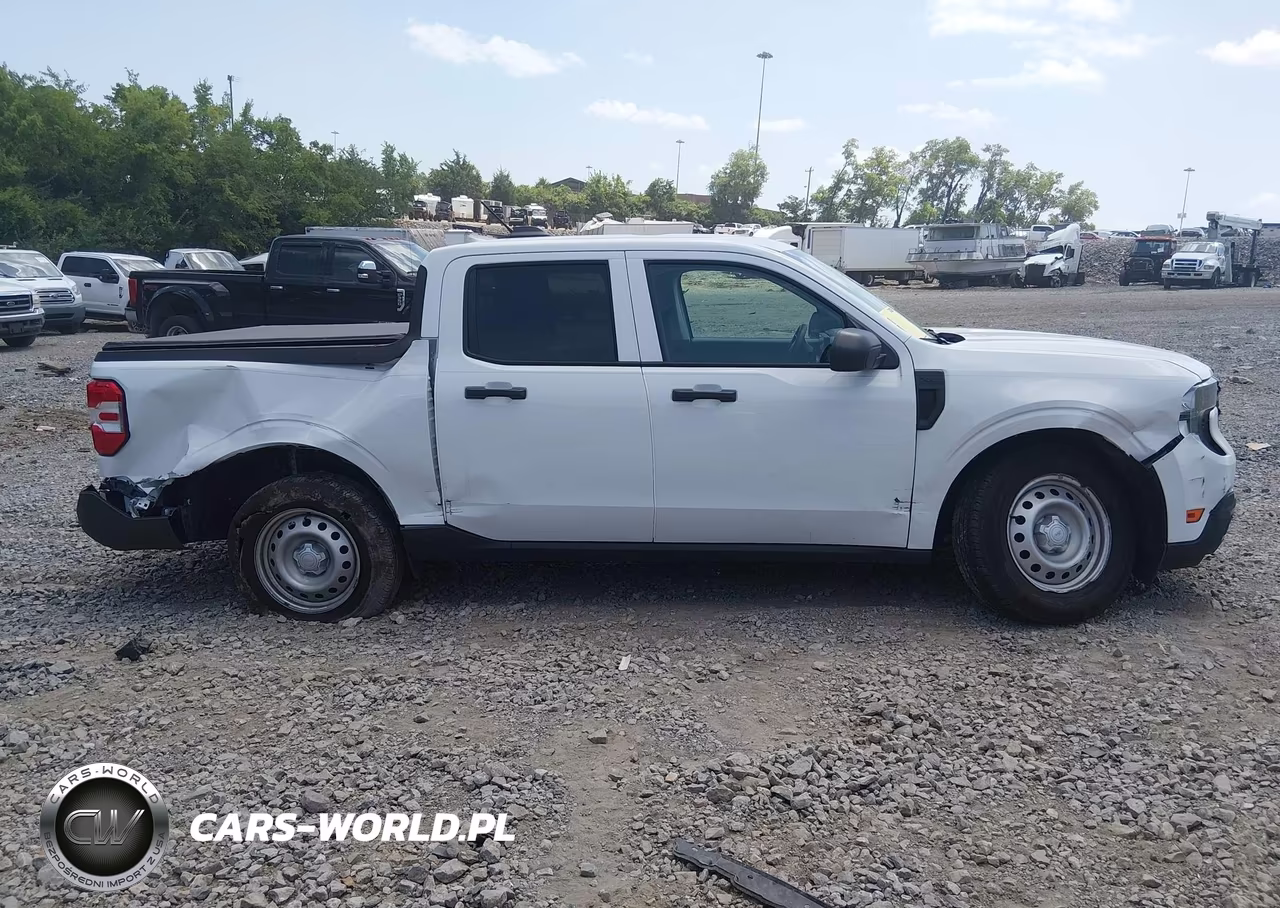 2025 Ford Maverick Xl VIN:3FTTW8BA0SRB43582 - 13