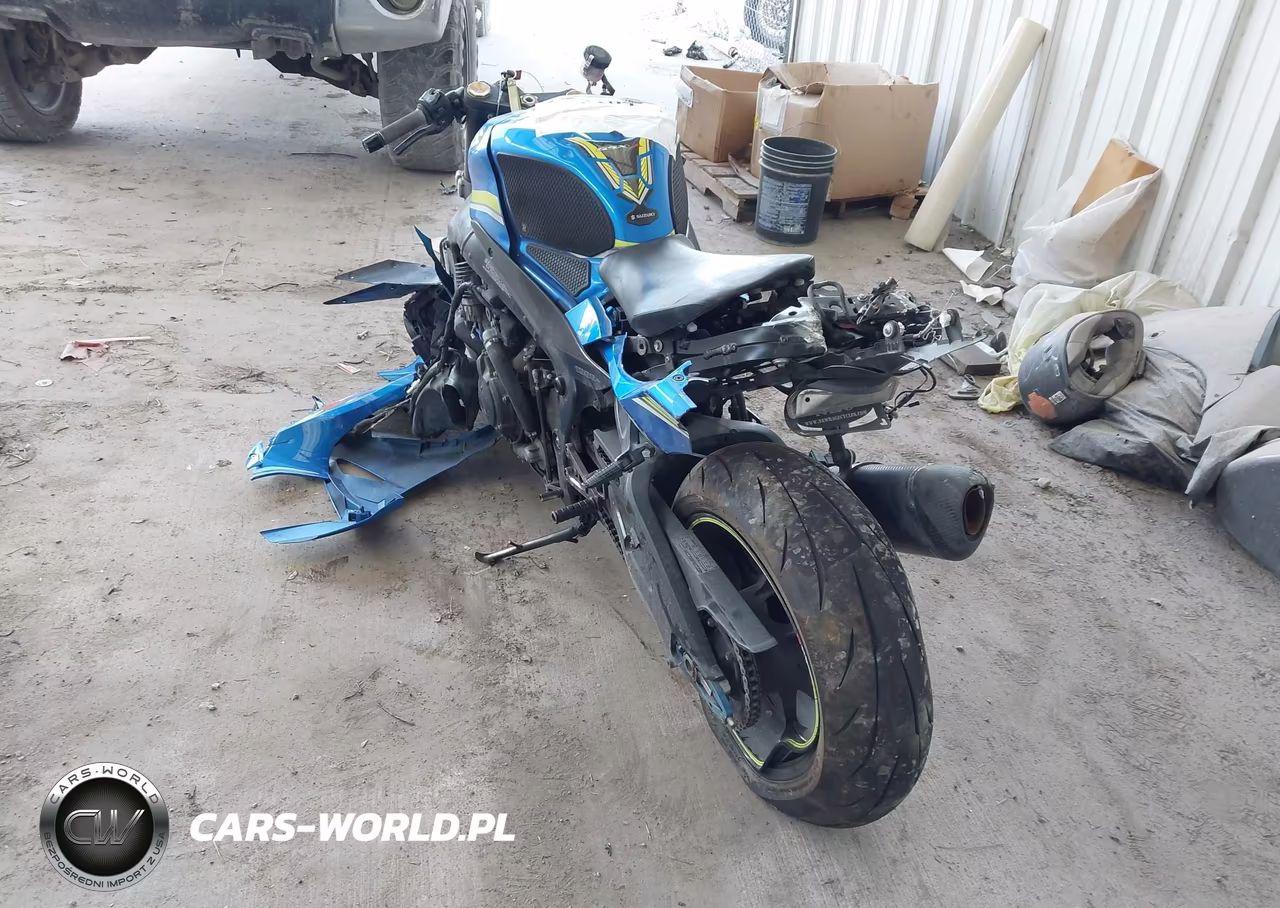 2017 Suzuki Gsx-R1000 VIN:JS1DM11BXH2100984 - 3