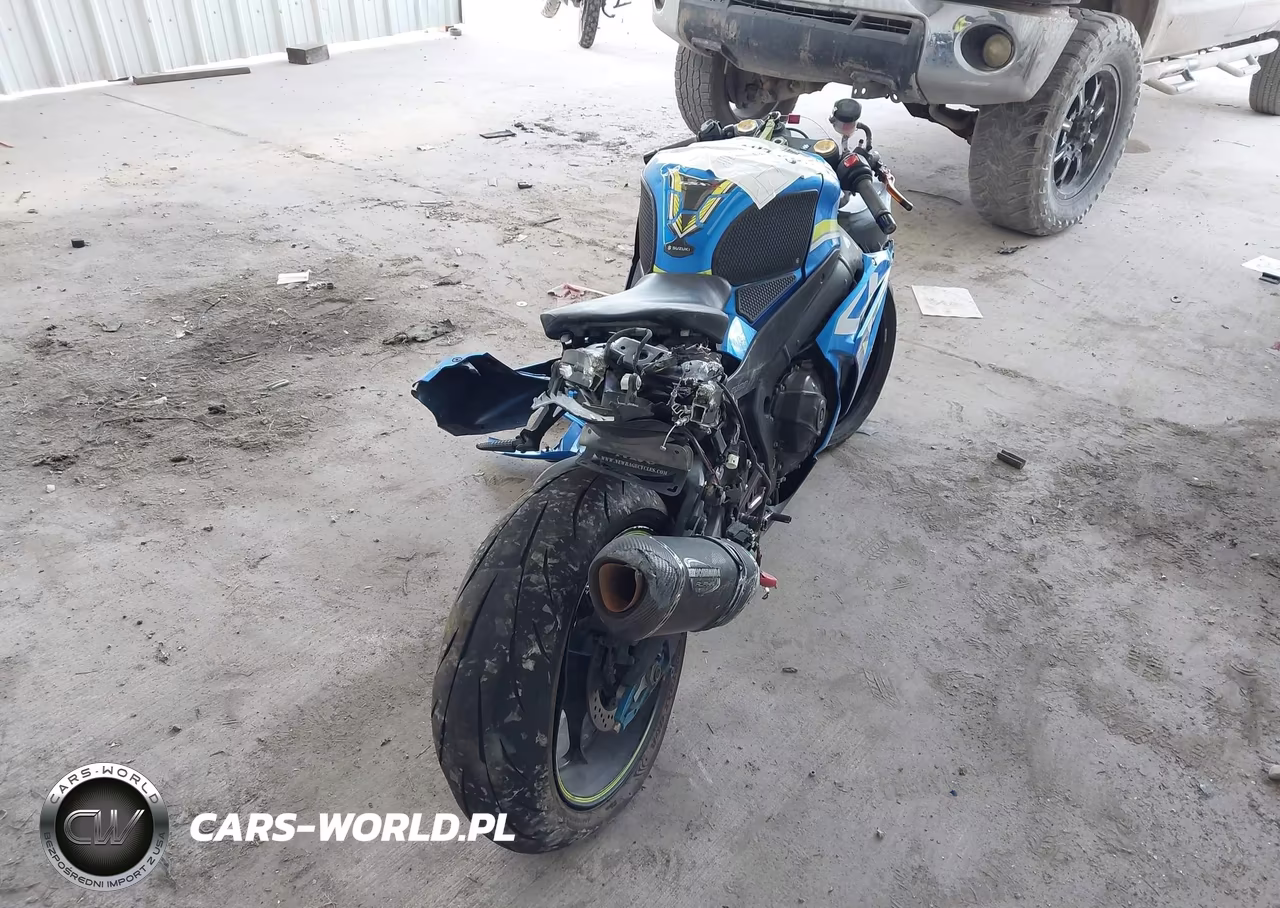 2017 Suzuki Gsx-R1000 VIN:JS1DM11BXH2100984 - 4
