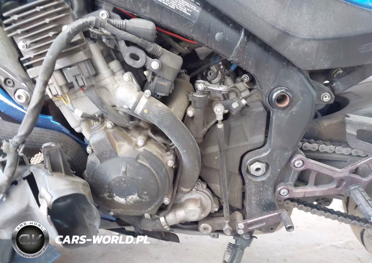 2017 Suzuki Gsx-R1000 VIN:JS1DM11BXH2100984 - 9