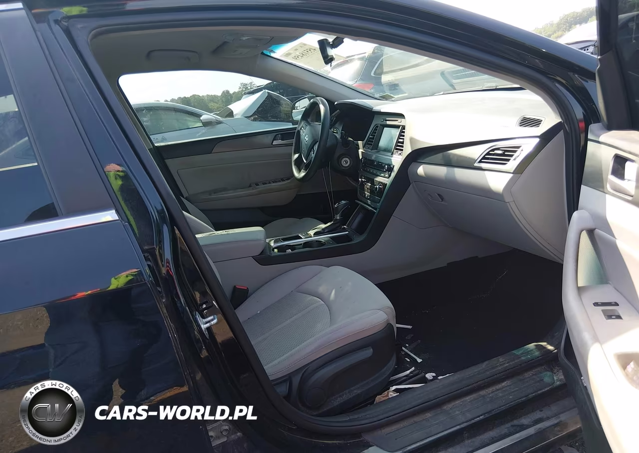 2017 Hyundai Sonata Sport VIN:5NPE34AF6HH552852 - 5