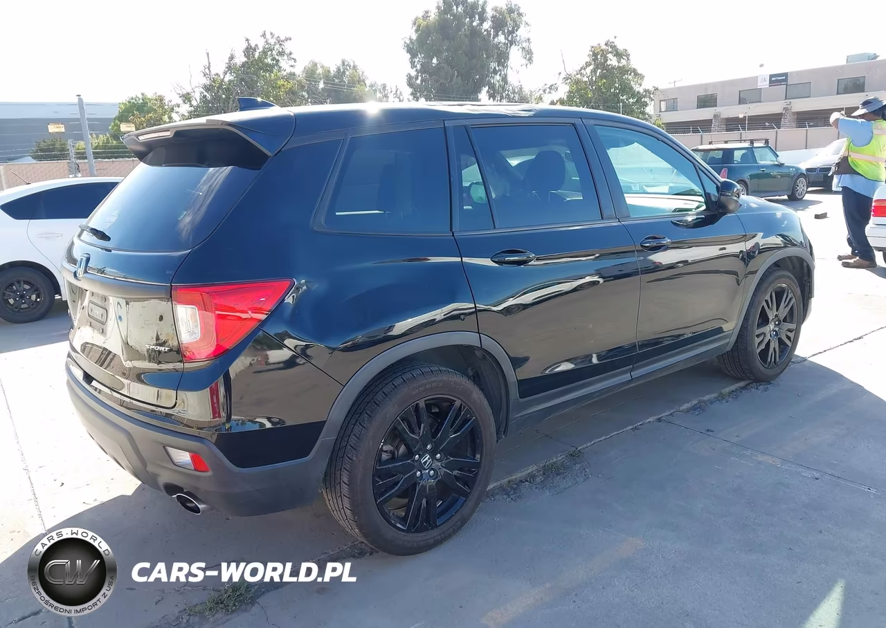 2019 Honda Passport Sport VIN:5FNYF7H20KB009236 - 4