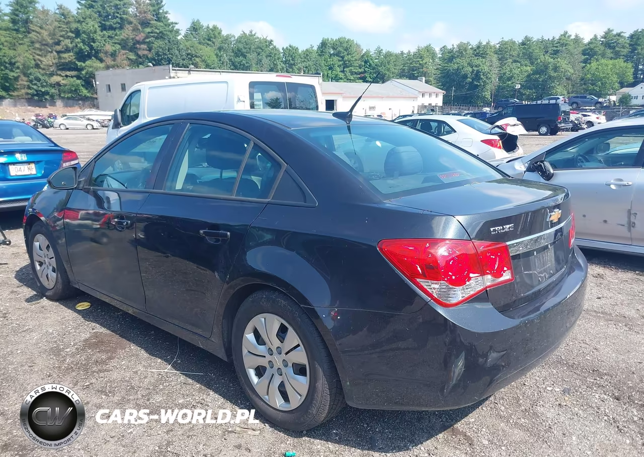 2014 Chevrolet Cruze Ls Manual VIN:1G1PB5SH0E7168947 - 3