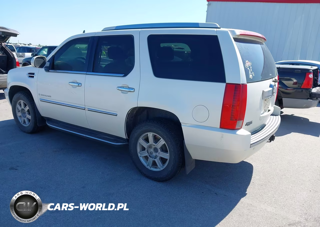 2007 Cadillac Escalade VIN:1GYFK638X7R415626 - 3