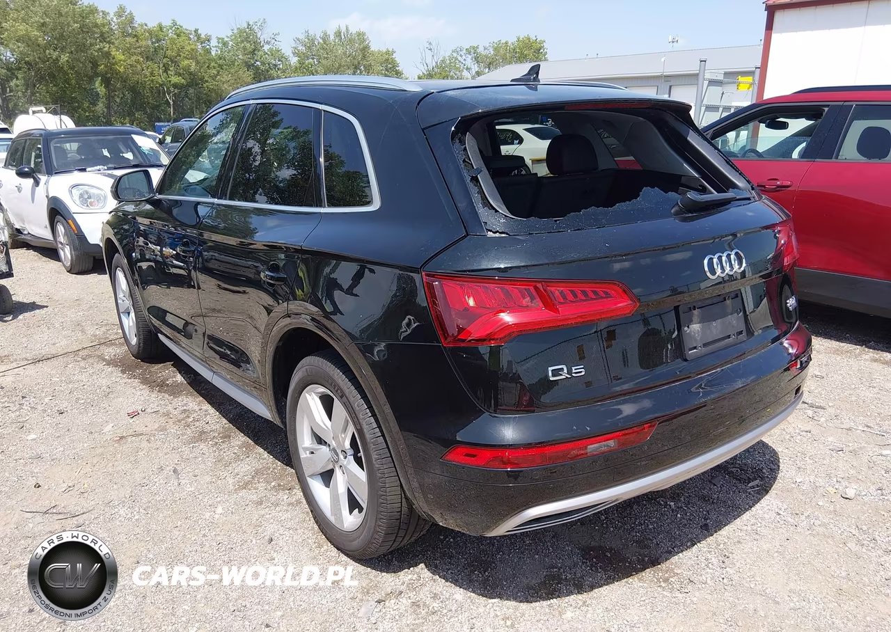 2018 Audi Q5 2.0T Premium-2.0T Tech Premium VIN:WA1BNAFY2J2045602 - 3