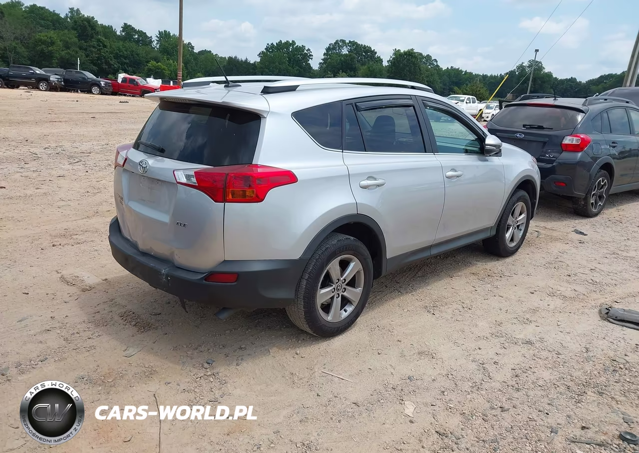 2015 Toyota Rav4 Xle VIN:2T3WFREV0FW232751 - 4