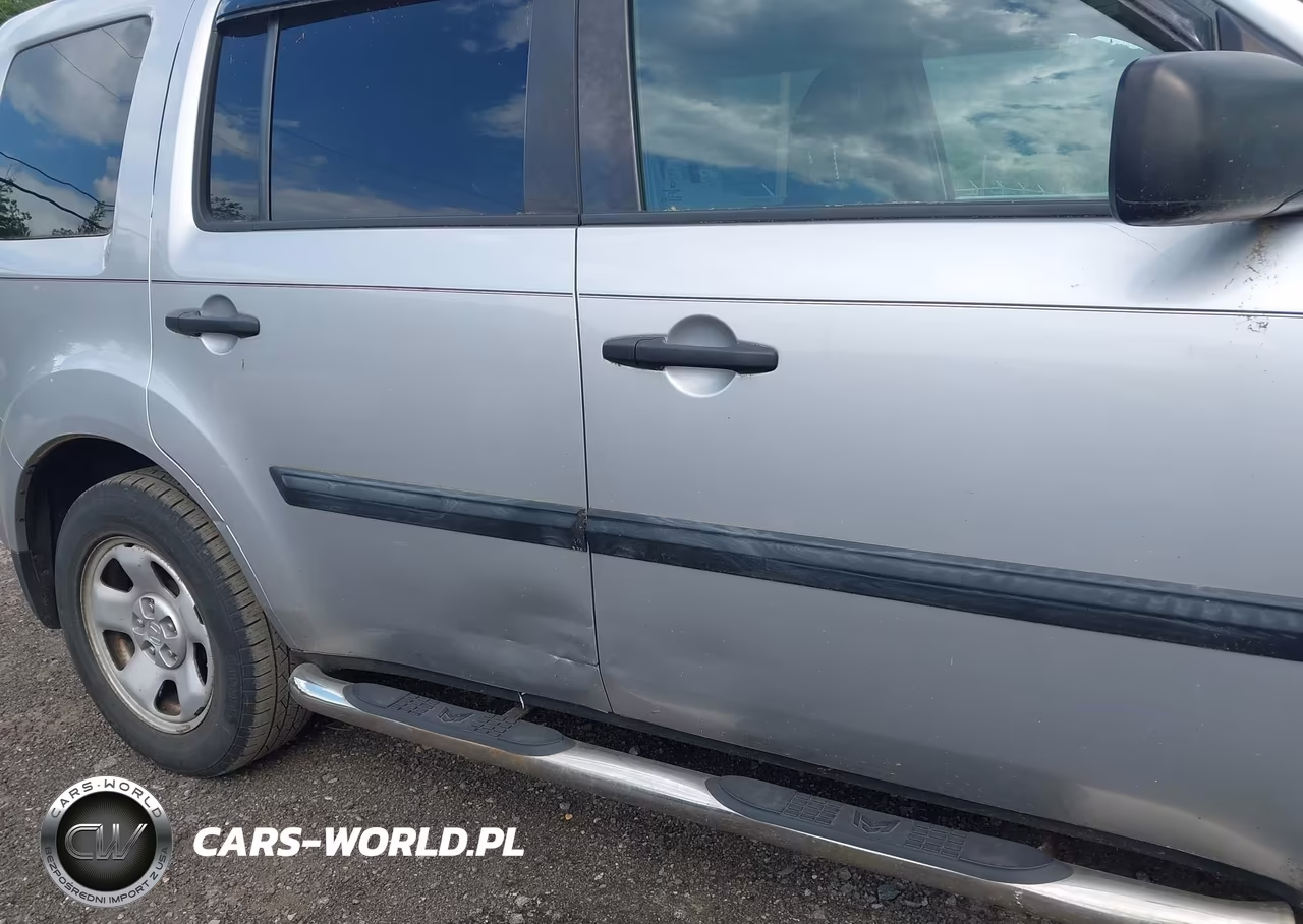 2015 Honda Pilot Lx VIN:5FNYF4H2XFB020667 - 6