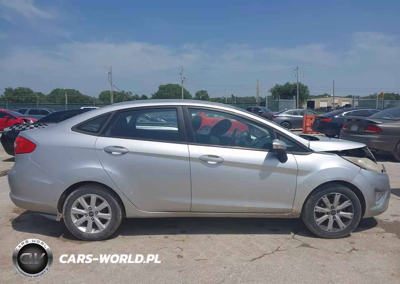FORD FIESTA SEL VIN:3FADP4CJ7BM173299 - 13