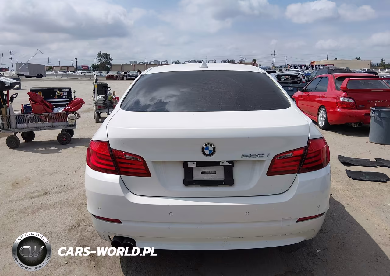 2011 BMW 528I VIN:WBAFR1C59BC742862 - 17