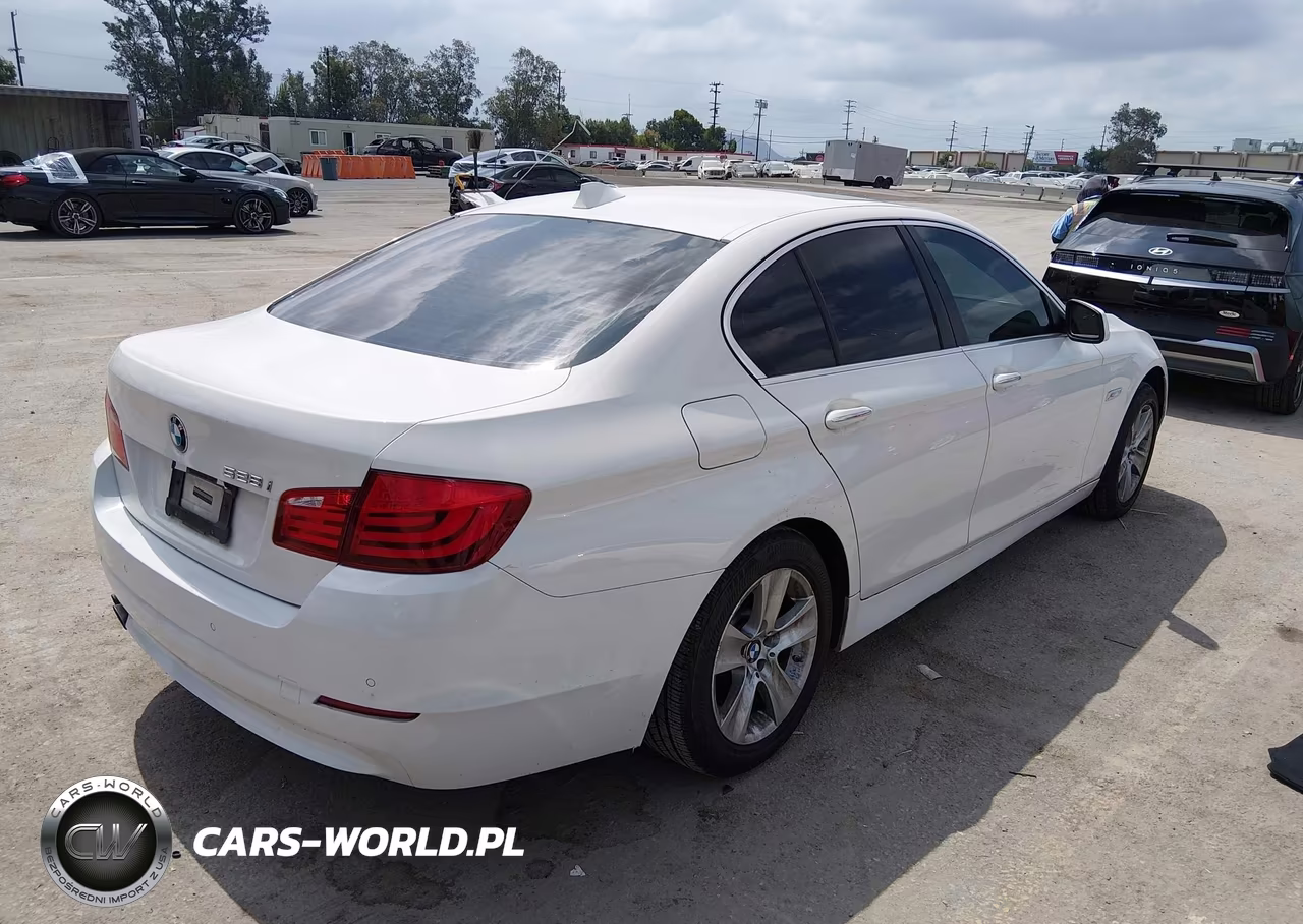 2011 BMW 528I VIN:WBAFR1C59BC742862 - 4