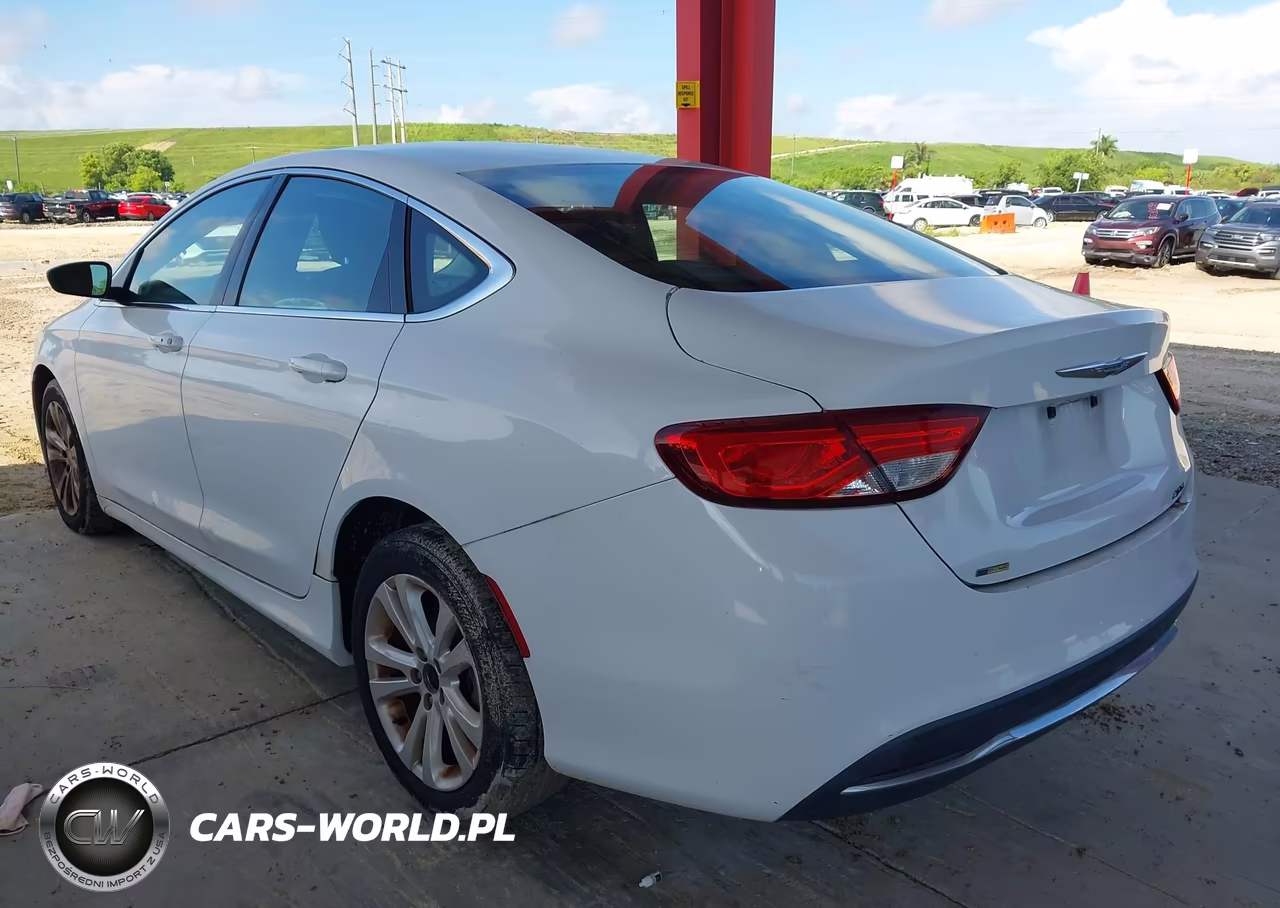 2015 Chrysler 200 Limited VIN:1C3CCCAB5FN630599 - 3