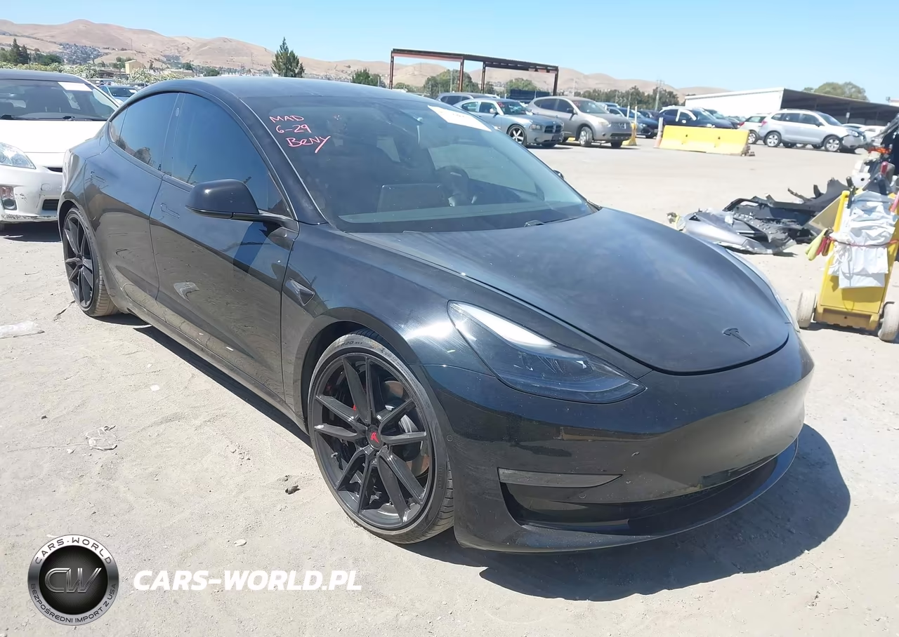 2021 Tesla Model 3 Long Range Dual Motor All-Wheel Drive – zdjęcie 1 z 18