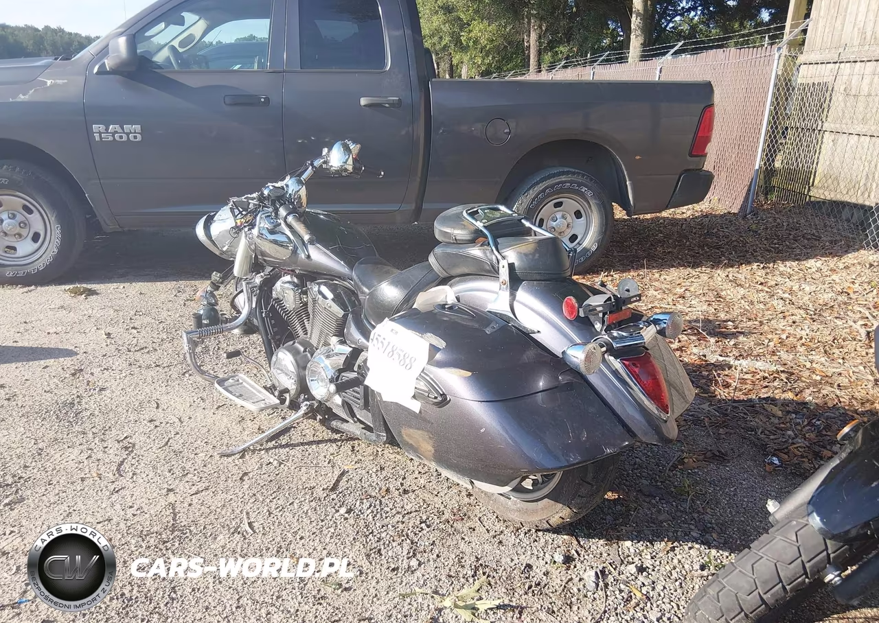 2014 Yamaha Xvs1300 Ct-Cfd VIN:JYAVP32E2EA003684 - 3