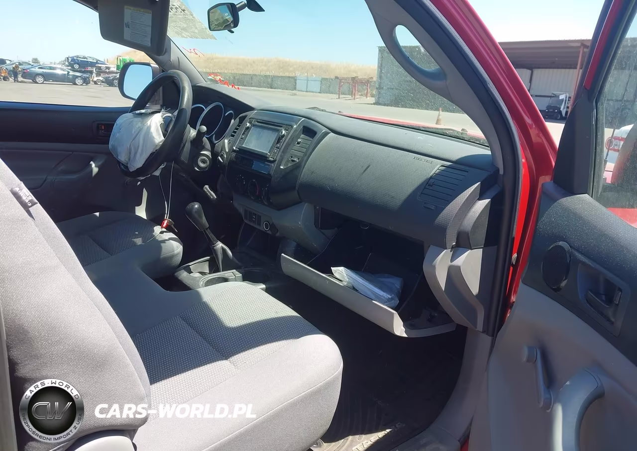 2014 Toyota Tacoma VIN:5TFPX4EN8EX019786 - 5