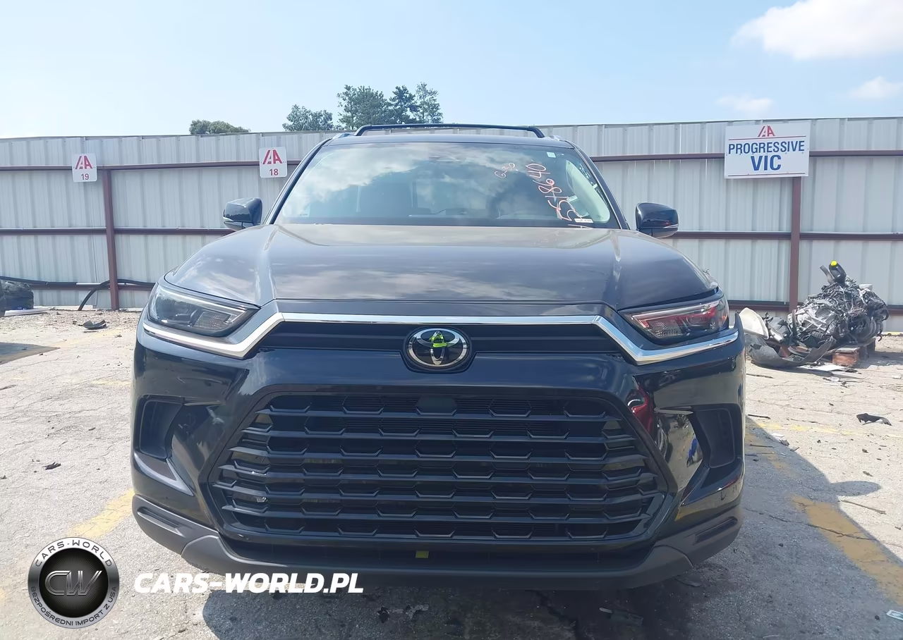 2026 Toyota Grand Highlander Xle VIN:5TDAAAA55TS035832 - 12