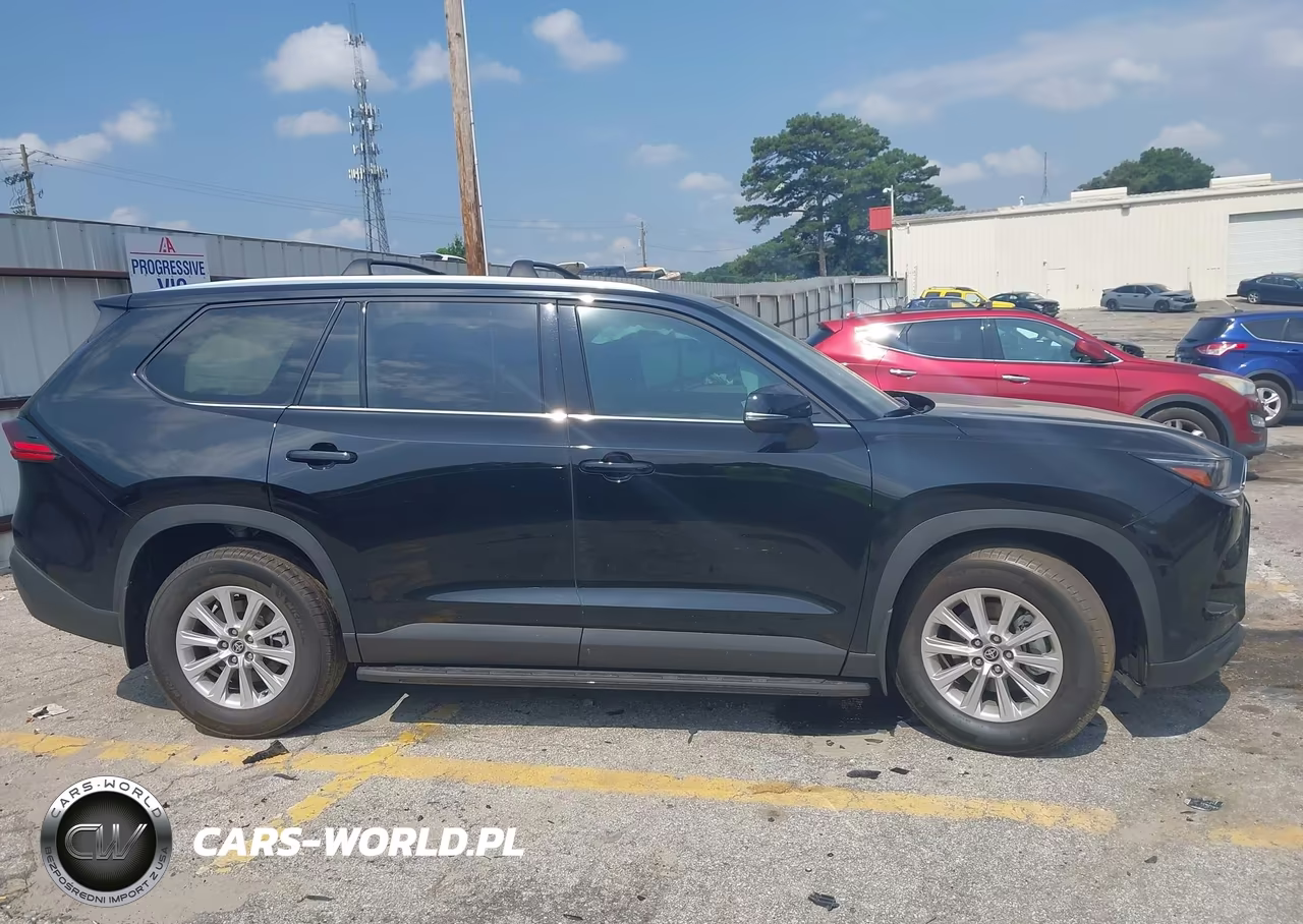 2026 Toyota Grand Highlander Xle VIN:5TDAAAA55TS035832 - 13