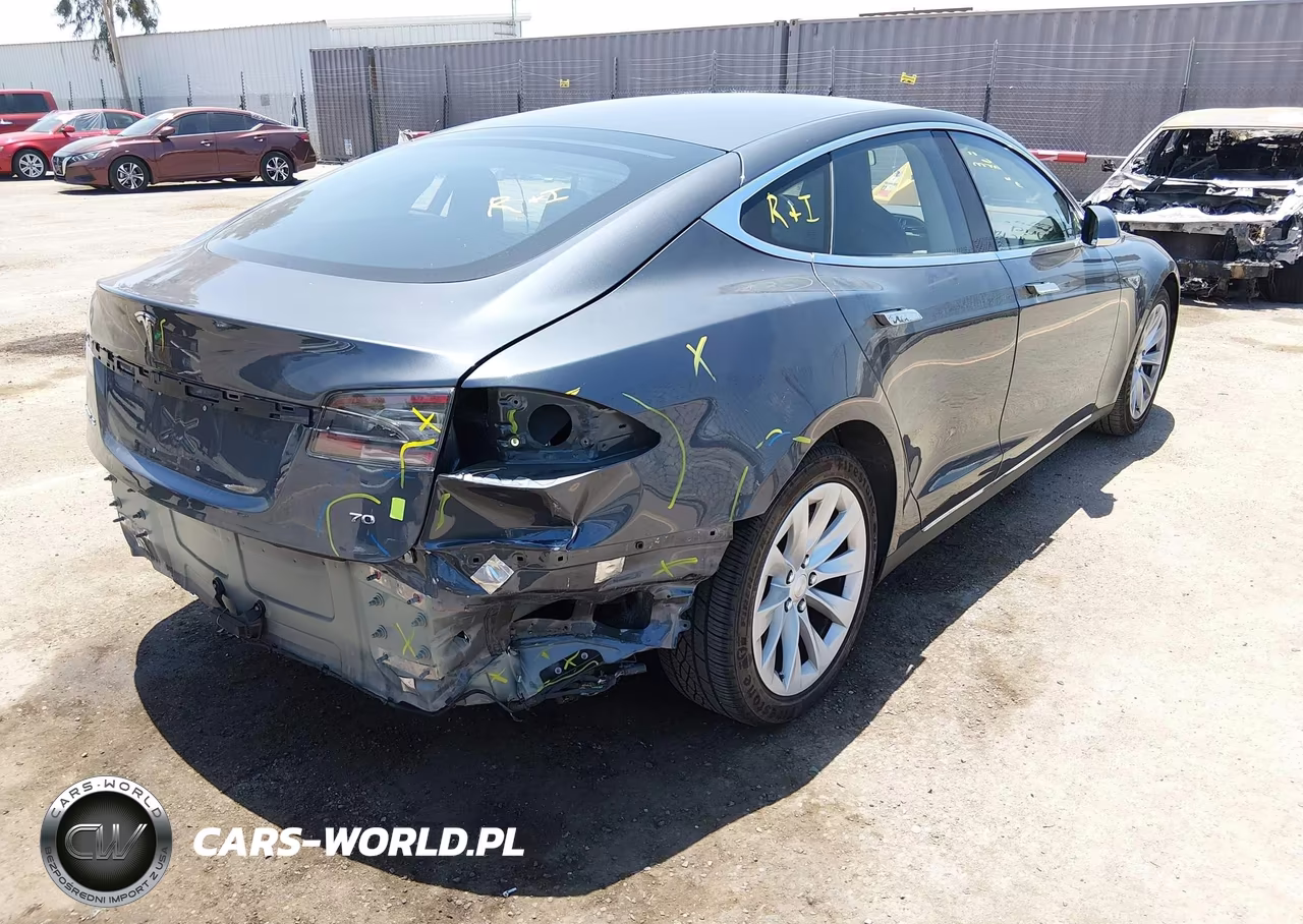 2016 Tesla Model S 60-70-75-85 VIN:5YJSA1E19GF135681 - 4
