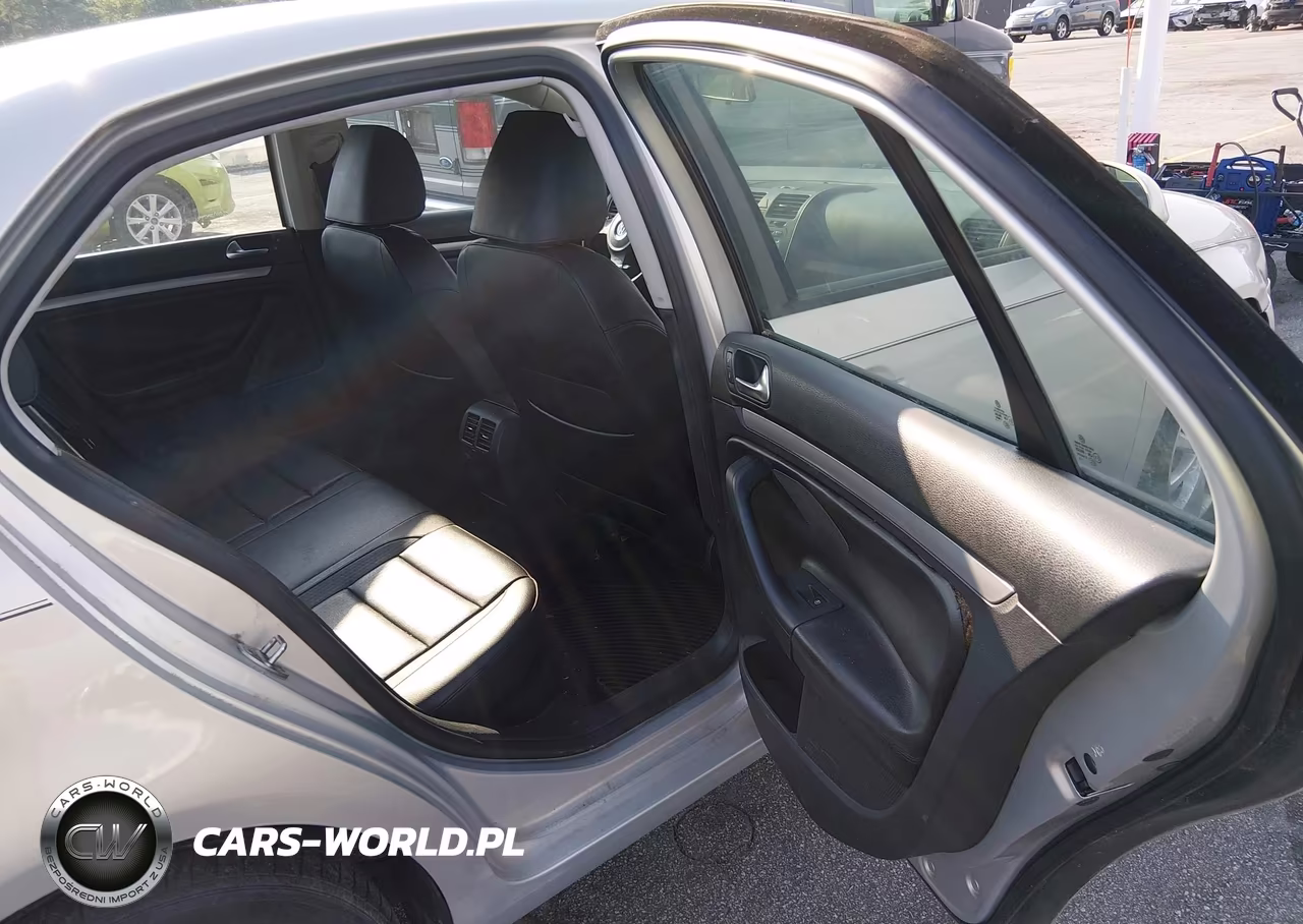2010 Volkswagen Jetta Limited Edition VIN:3VWRX7AJ3AM127873 - 8