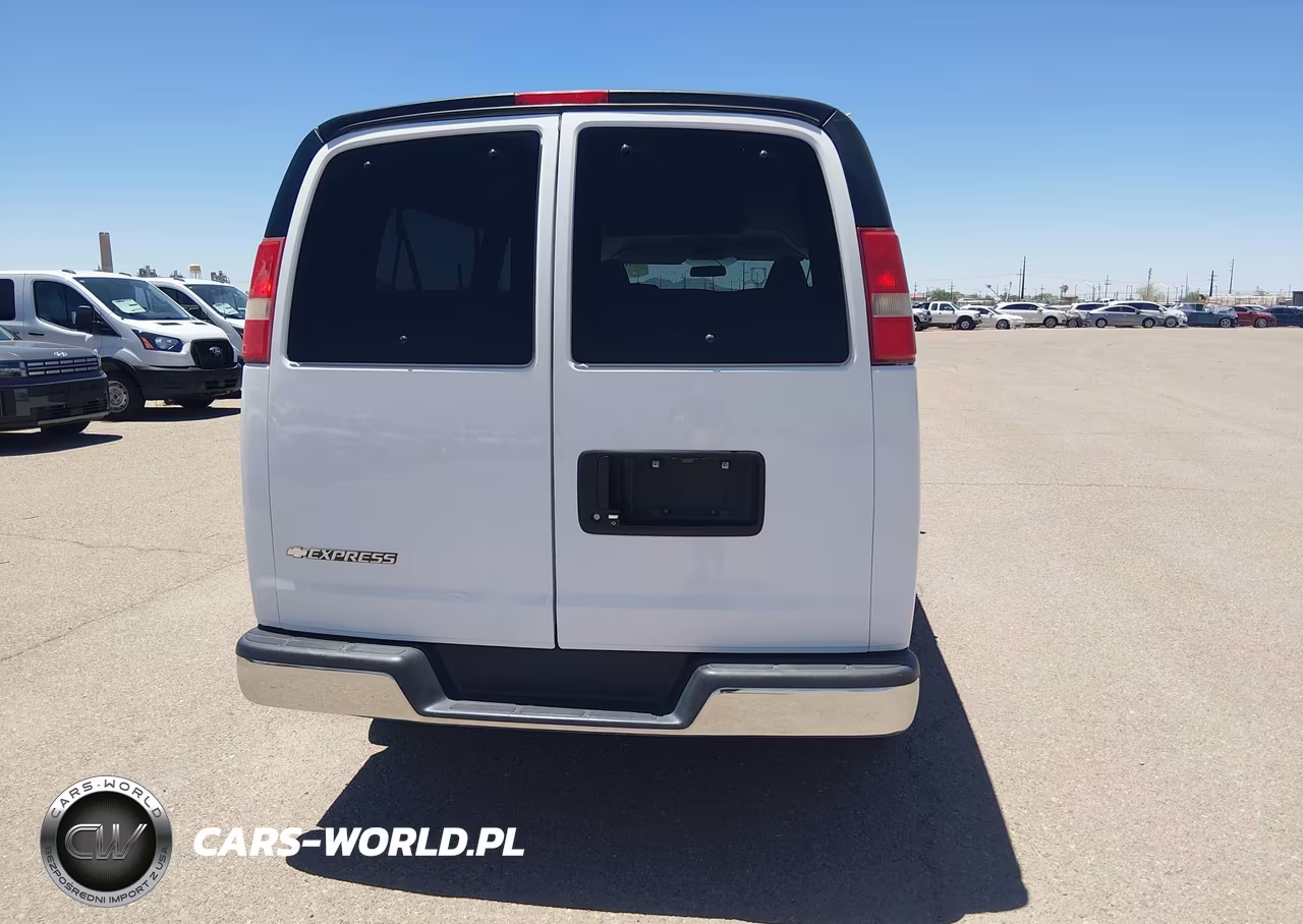 2017 Chevrolet Express 3500 Lt VIN:1GAZGPFFXH1301834 - 18