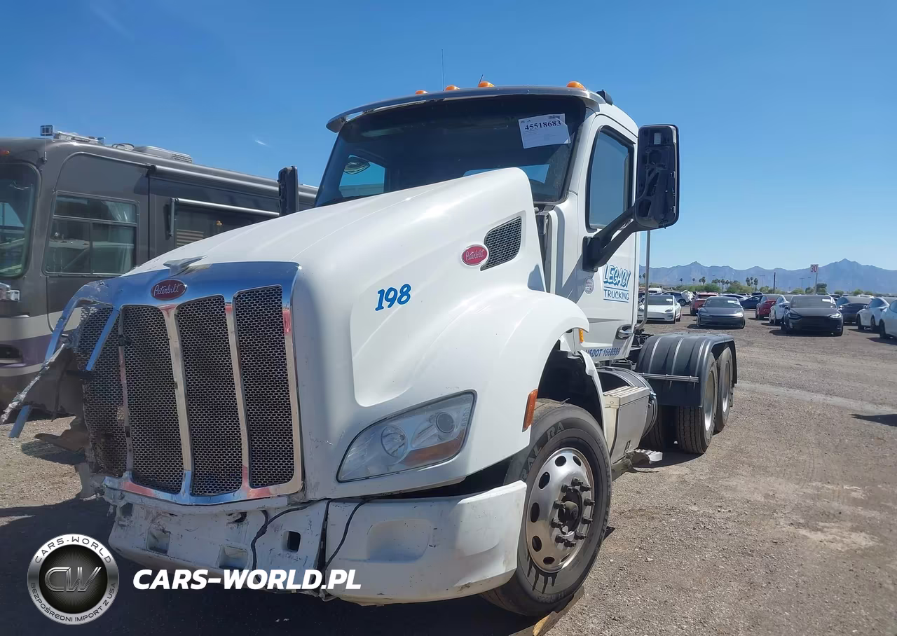 2019 Peterbilt 579 VIN:1XPBD49X8KD614485 - 2