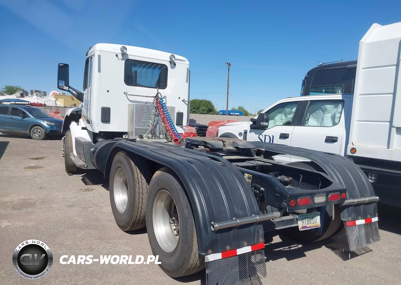 2019 Peterbilt 579 VIN:1XPBD49X8KD614485 - 3
