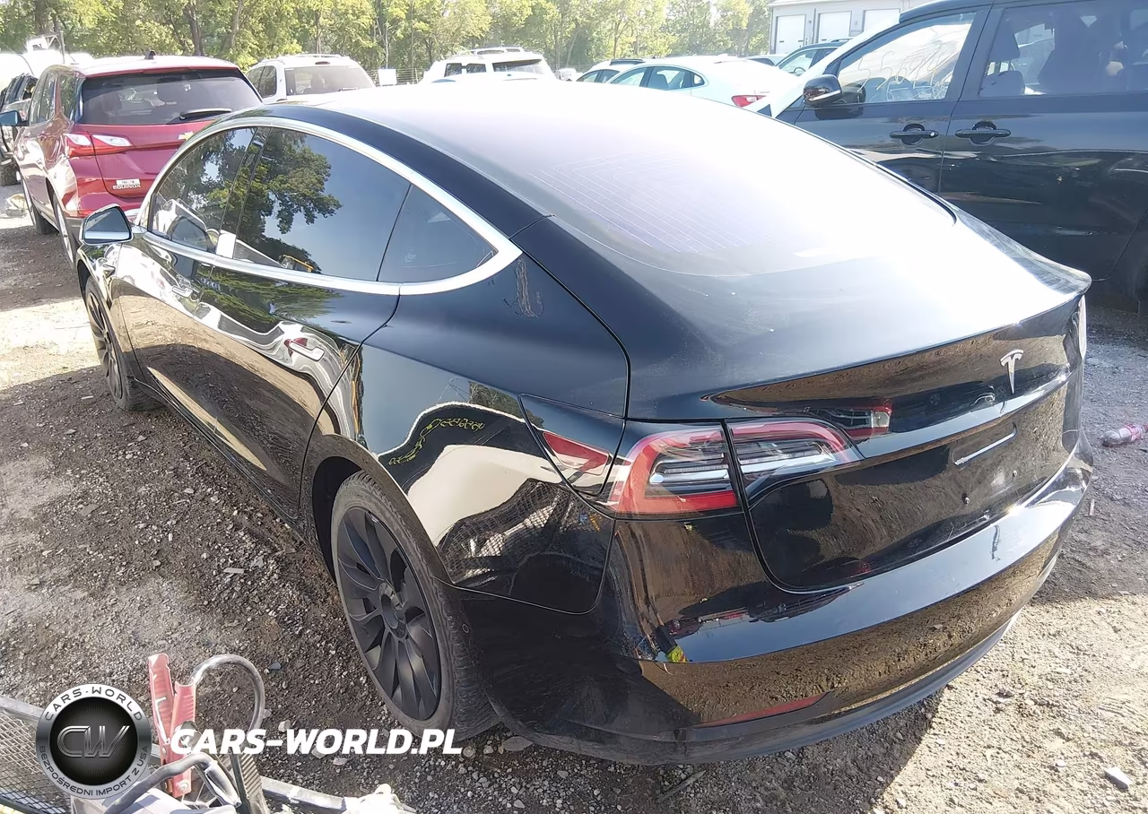 2018 Tesla Model 3 Long Range-Mid Range VIN:5YJ3E1EA9JF011443 - 3