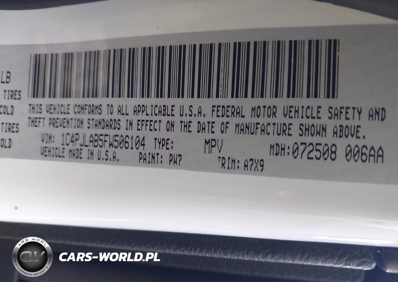 2015 Jeep Cherokee Sport VIN:1C4PJLAB5FW506104 - 9