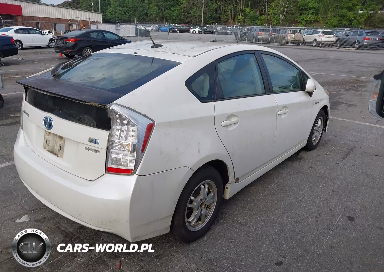 2011 Toyota Prius Two VIN:JTDKN3DU7B5350465 - 4