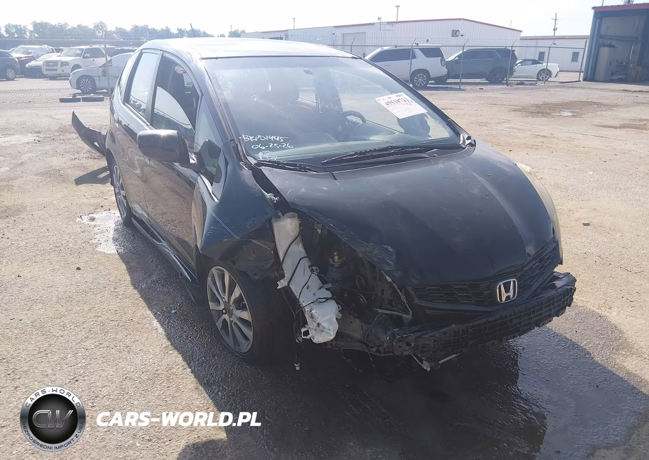 2012 Honda Fit Sport VIN:JHMGE8H52CC027653 - 1