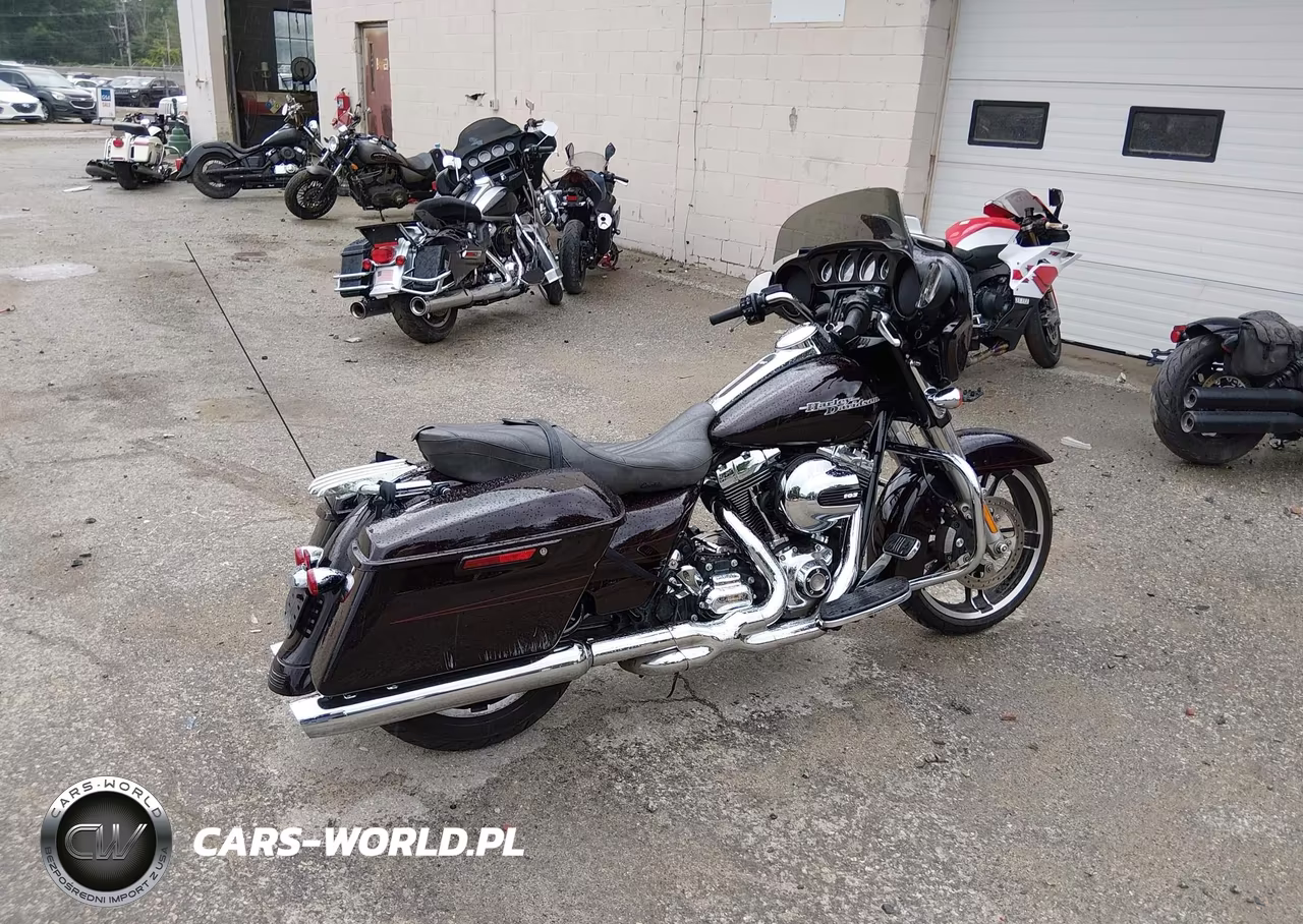 2014 Harley-Davidson Flhxs Street Glide Special VIN:1HD1KRM16EB671947 - 4