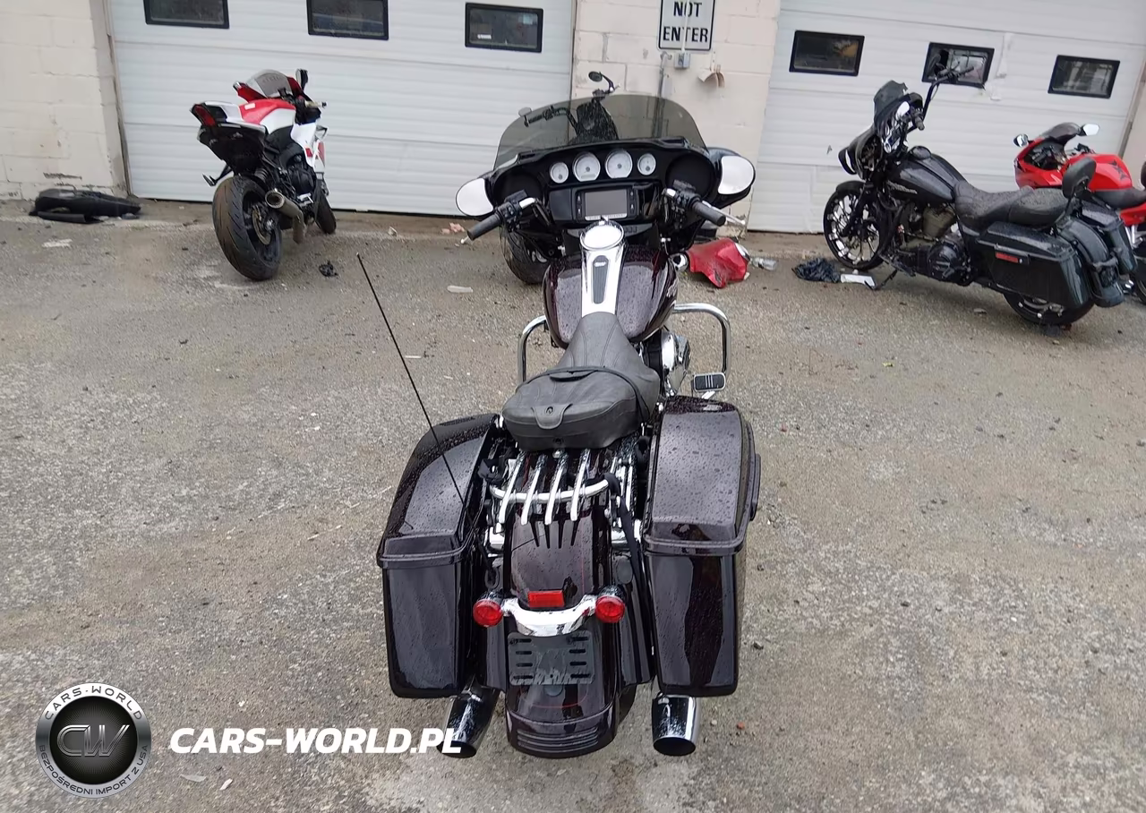 2014 Harley-Davidson Flhxs Street Glide Special VIN:1HD1KRM16EB671947 - 6