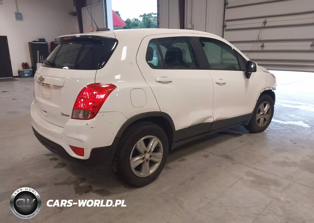 2019 Chevrolet Trax Ls VIN:3GNCJKSB9KL201090 - 4