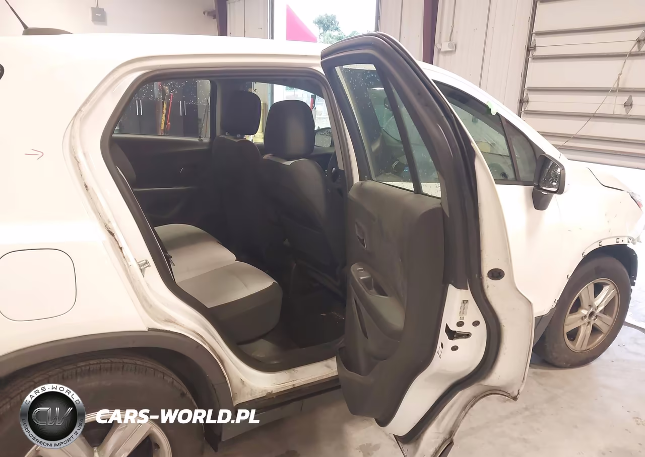 2019 Chevrolet Trax Ls VIN:3GNCJKSB9KL201090 - 8