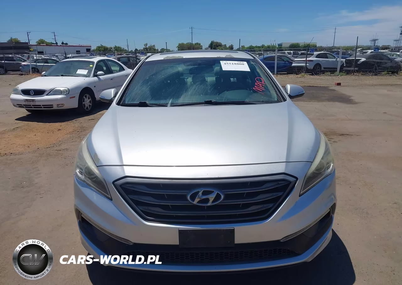 2016 Hyundai Sonata Sport VIN:5NPE34AF8GH413305 - 13