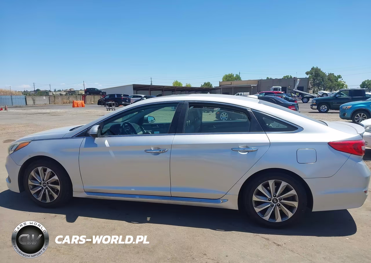 2016 Hyundai Sonata Sport VIN:5NPE34AF8GH413305 - 15