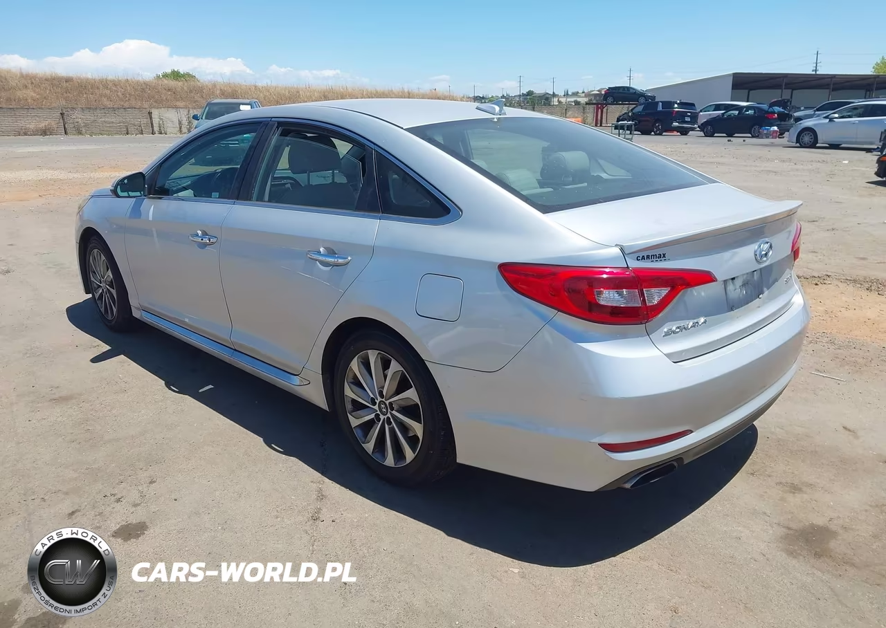 2016 Hyundai Sonata Sport VIN:5NPE34AF8GH413305 - 3