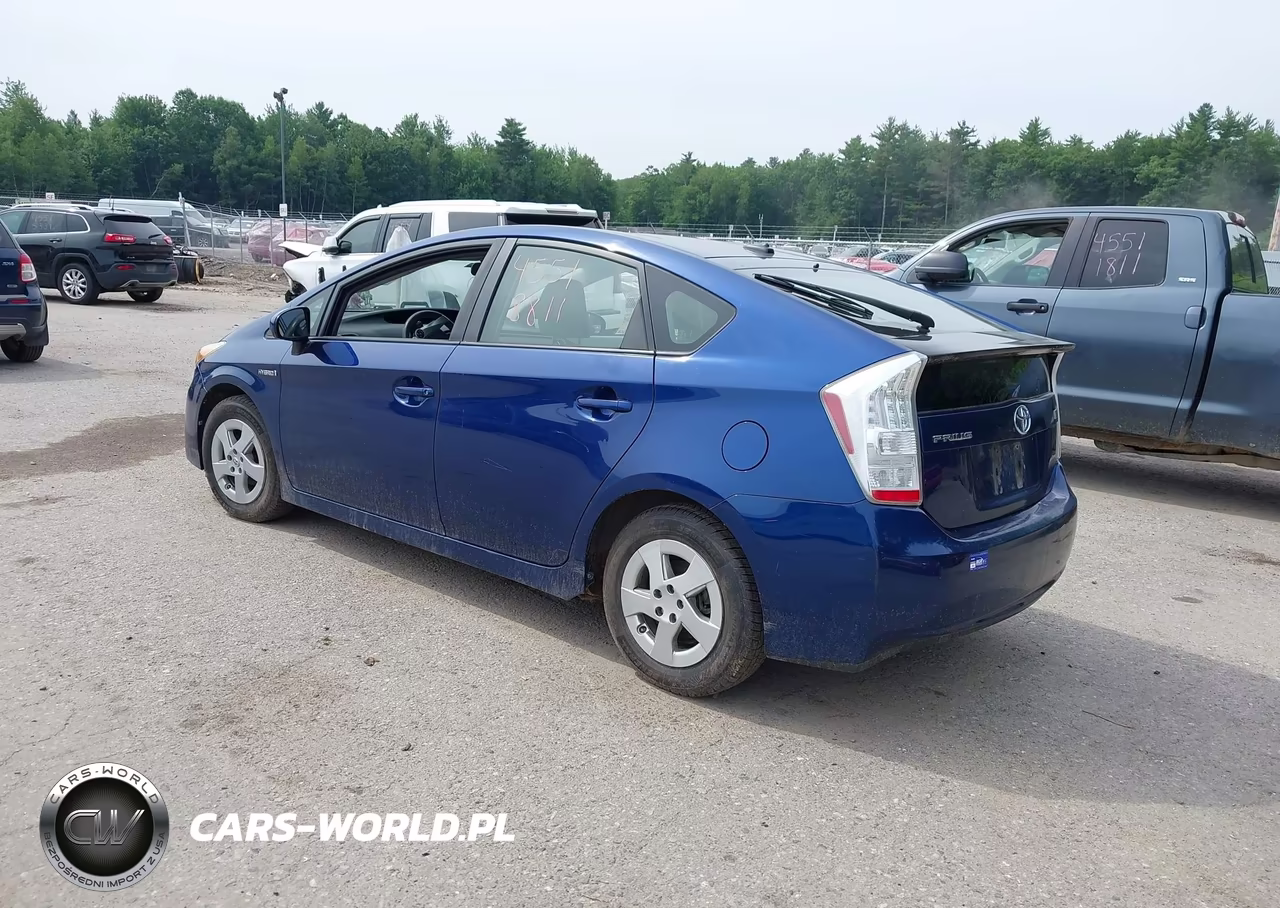 2011 Toyota Prius Two VIN:JTDKN3DU9B1403240 - 3