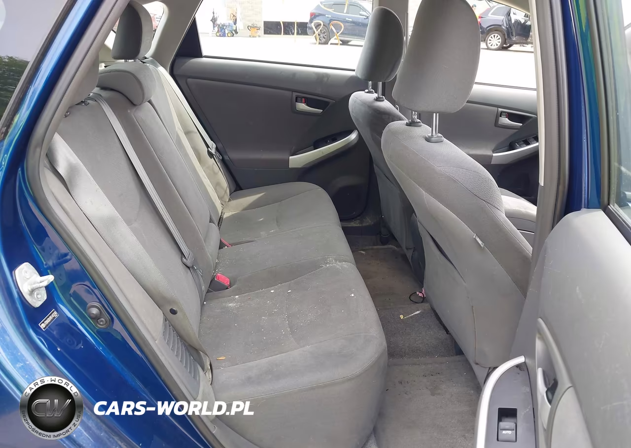 2011 Toyota Prius Two VIN:JTDKN3DU9B1403240 - 8