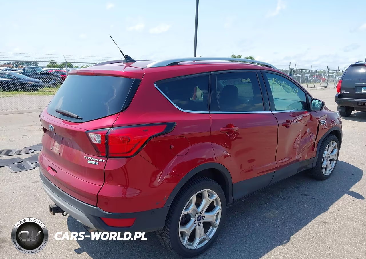 2019 Ford Escape Titanium VIN:1FMCU9J93KUB27688 - 4