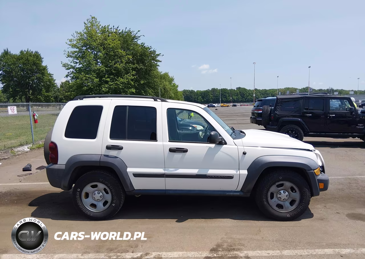 2007 Jeep Liberty Sport VIN:1J4GL48K47W707154 - 13