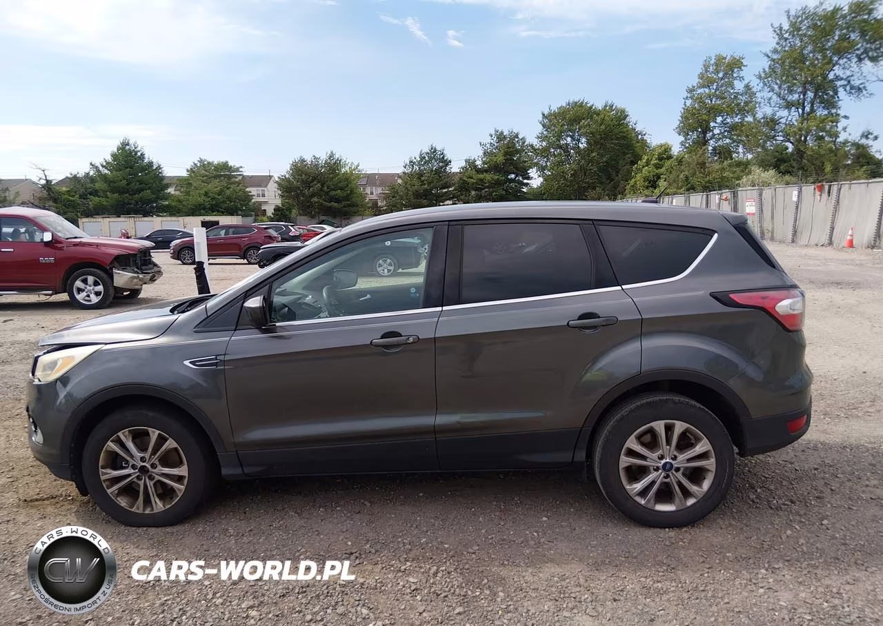 2017 Ford Escape Se VIN:1FMCU9GD4HUC54986 - 14