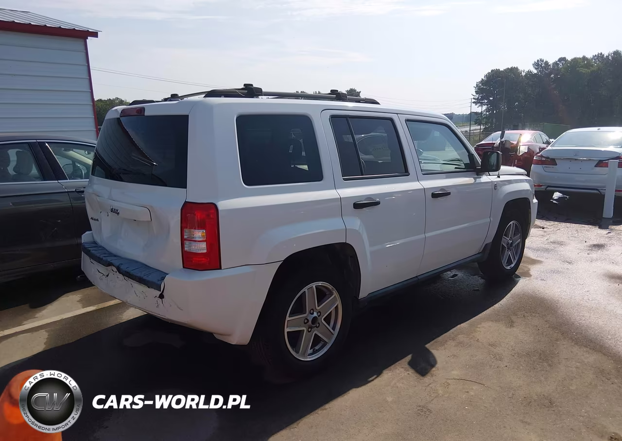 2007 Jeep Patriot Sport VIN:1J8FF28W57D365704 - 4