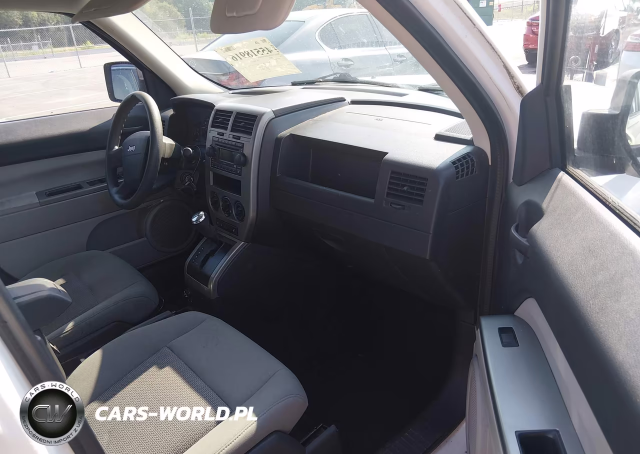 2007 Jeep Patriot Sport VIN:1J8FF28W57D365704 - 5